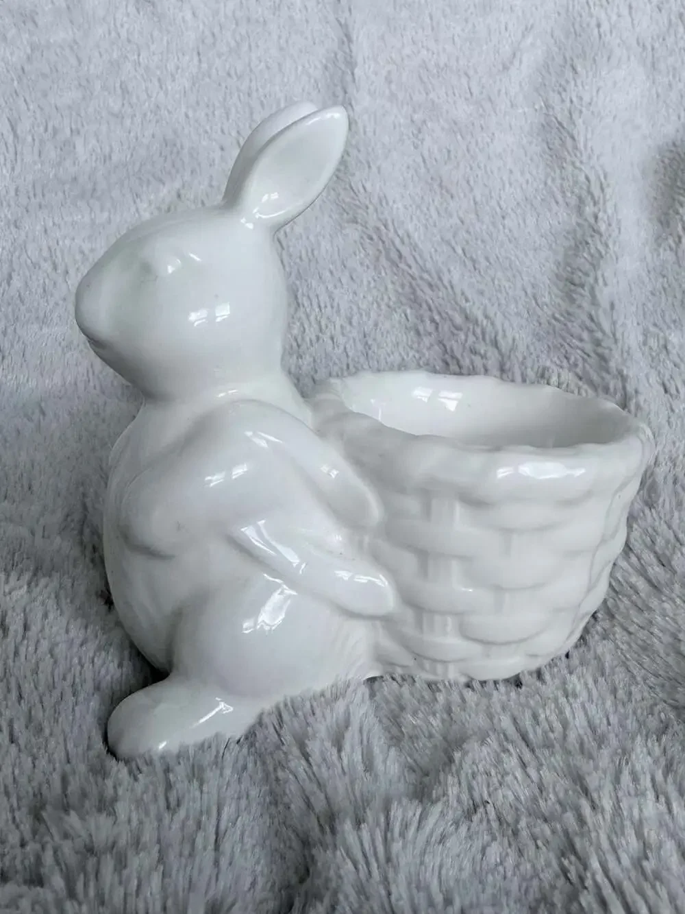 Pottery Barn White Ceramic Easter Rabbit Bunny with Basket Bowl